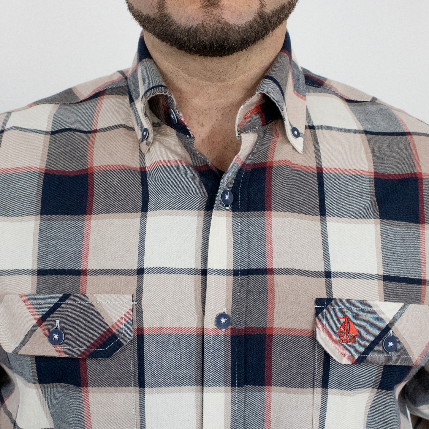 Camisa a cuadros marino, rojo y beige