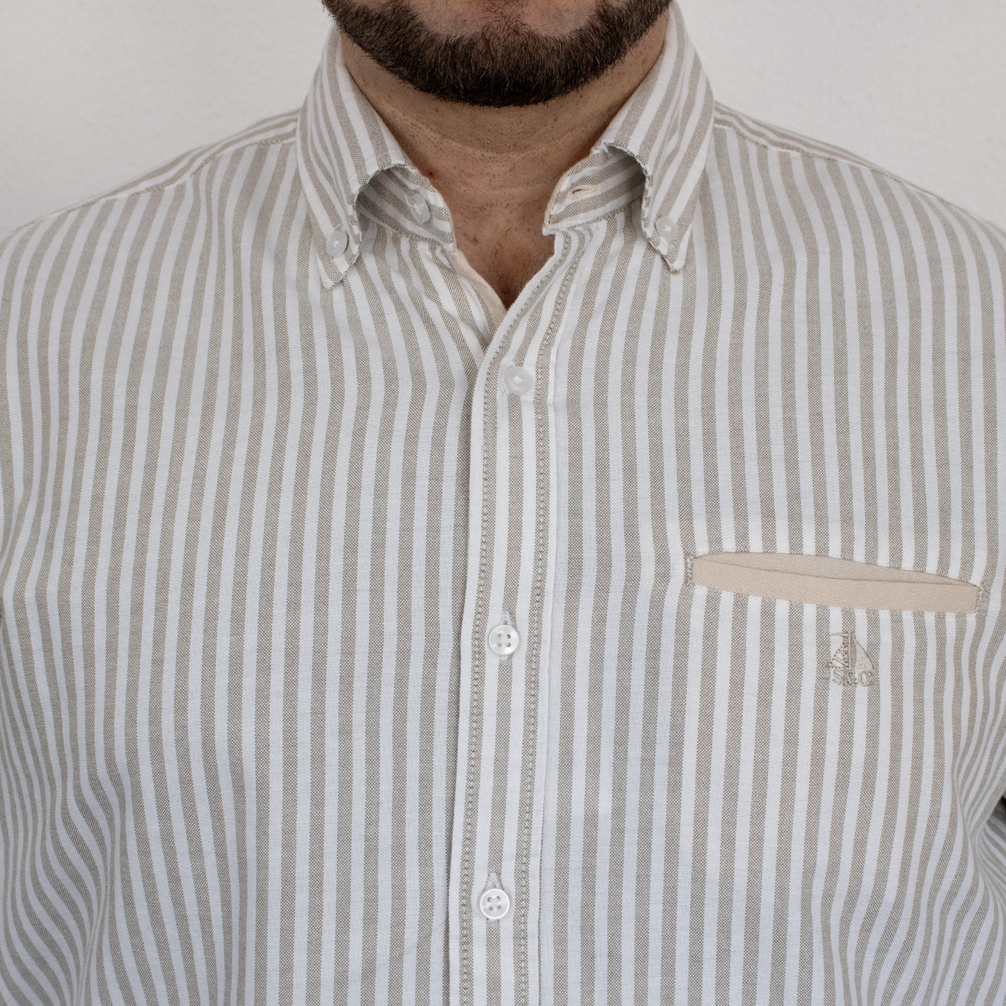 Camisa a rayas beige/kaki