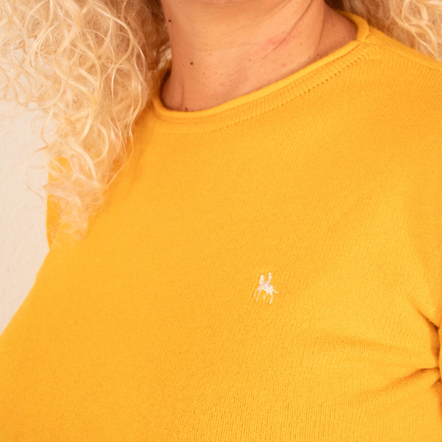 Jersey de Mujer Cuello Redondo Amarillo