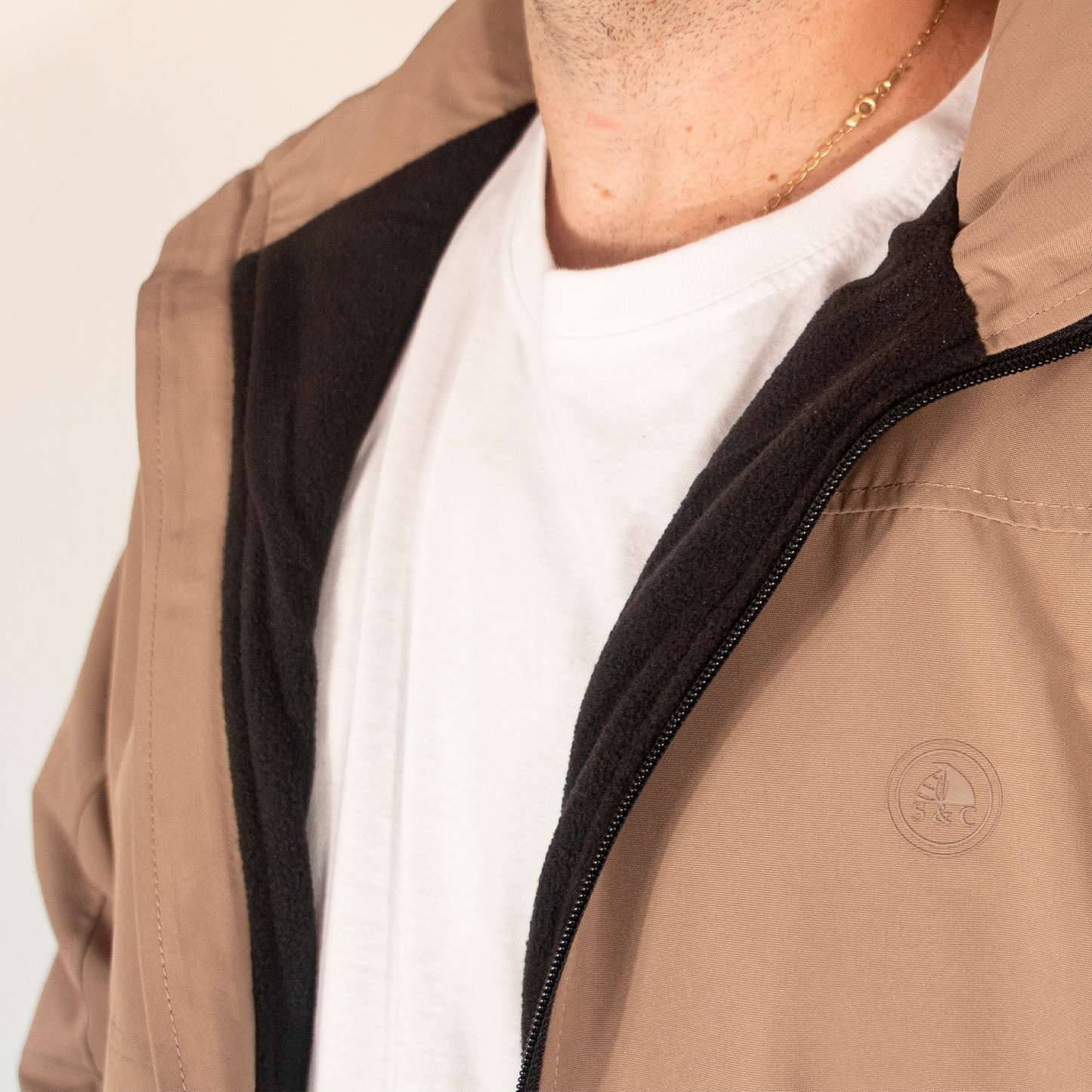Chaqueta Hombre Marrón Con Capucha