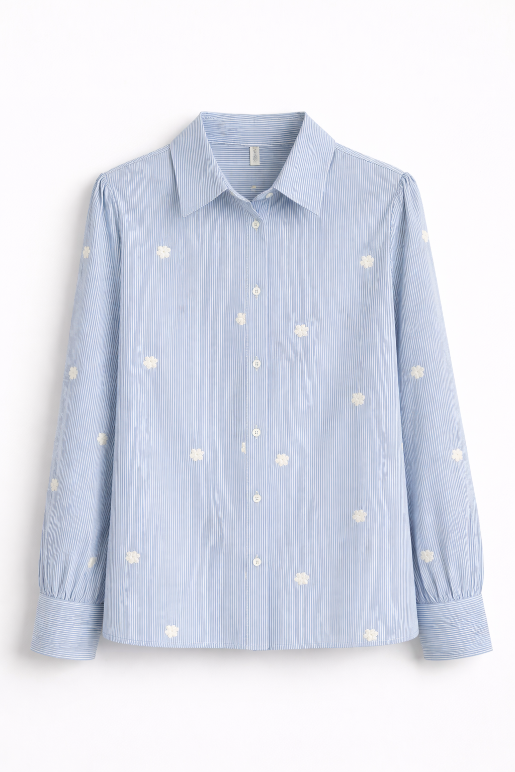 Camisa celeste rayas con flores bordadas
