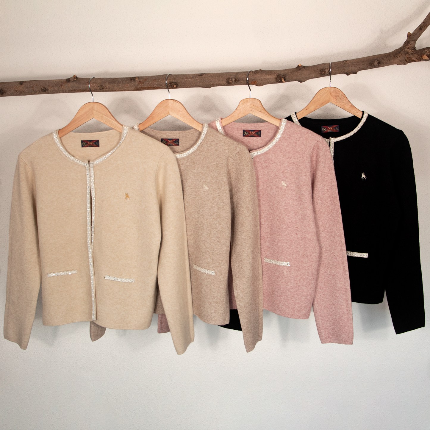 Chaqueta de Punto Rosa para Mujer con Detalles en Brillo