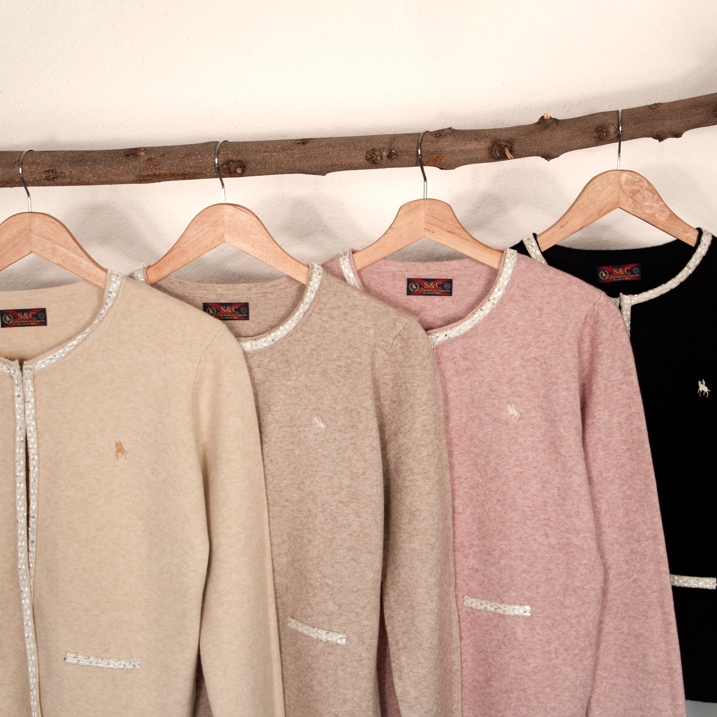 Chaqueta de Punto Rosa para Mujer con Detalles en Brillo