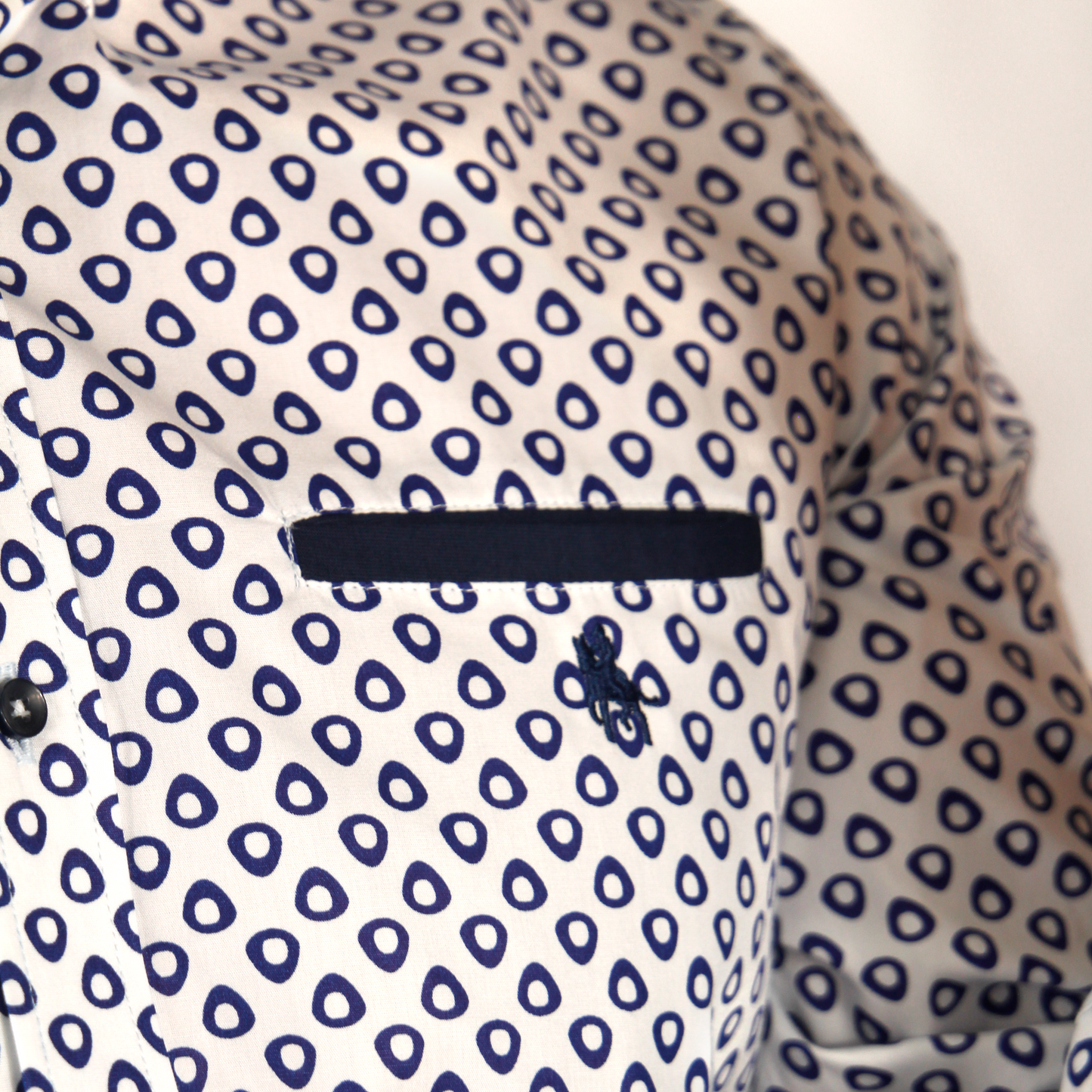 Camisa diseño círculos