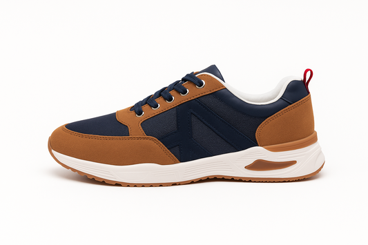 Deportiva hombre marino y camel
