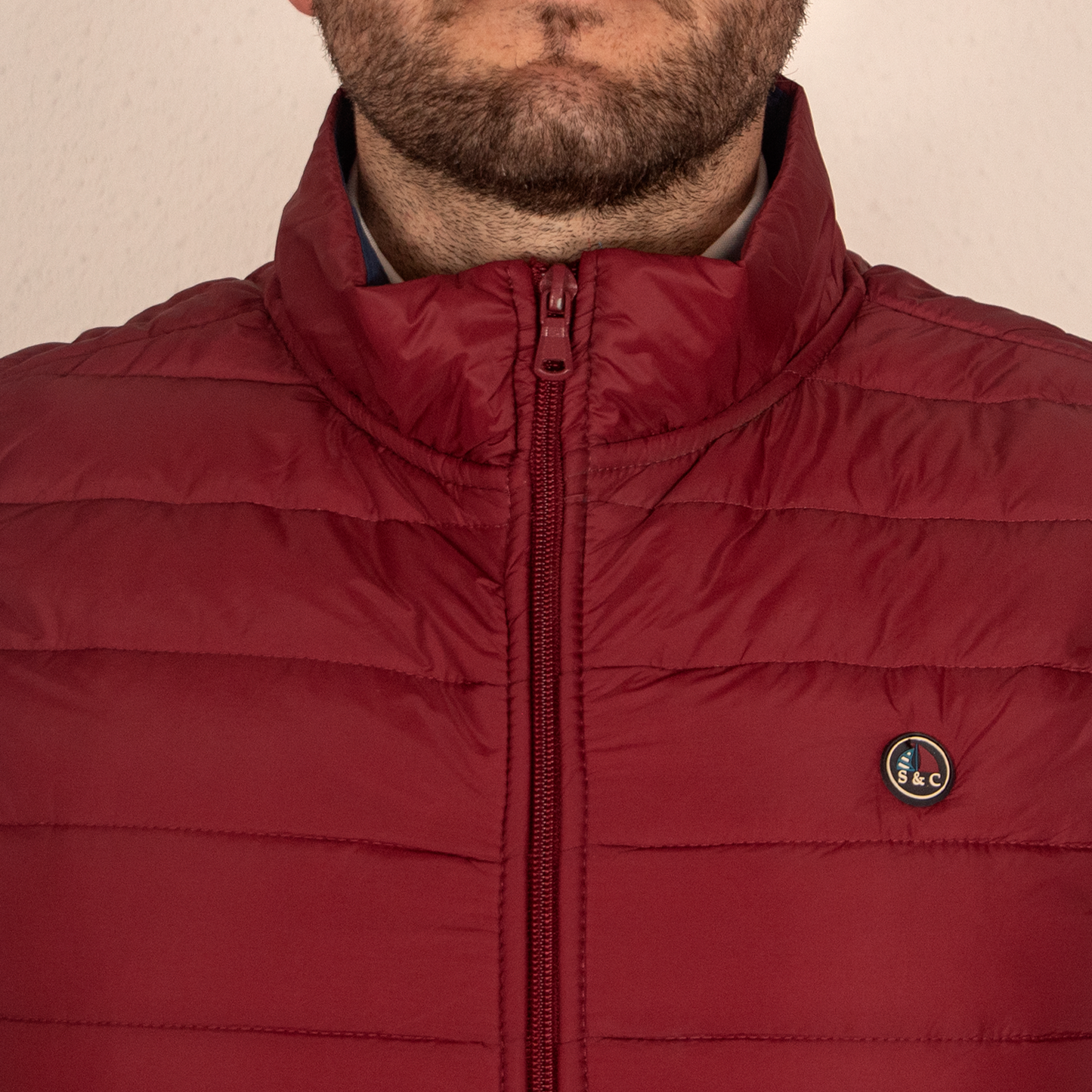 Chaleco Hombre Acolchado Granate Rayas