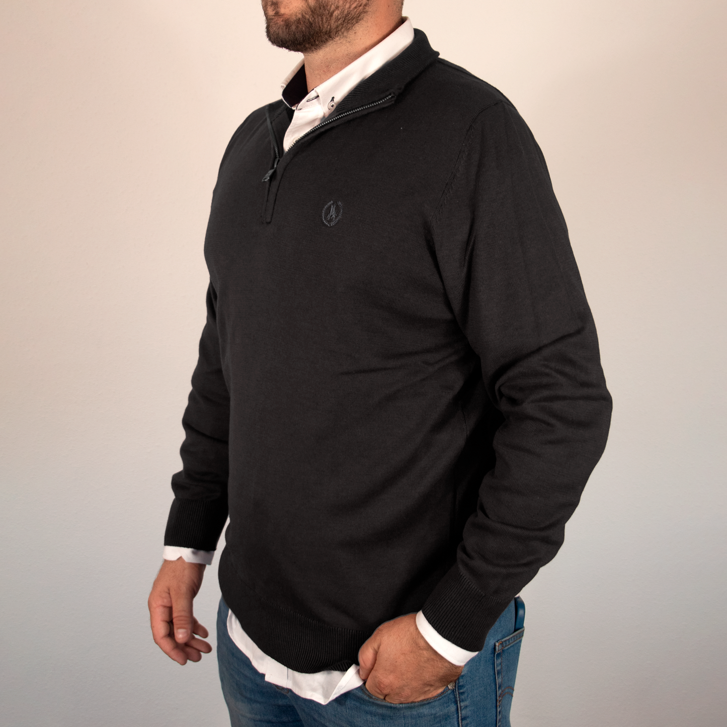 Jersey Hombre Ébano Media Cremallera con Laurel