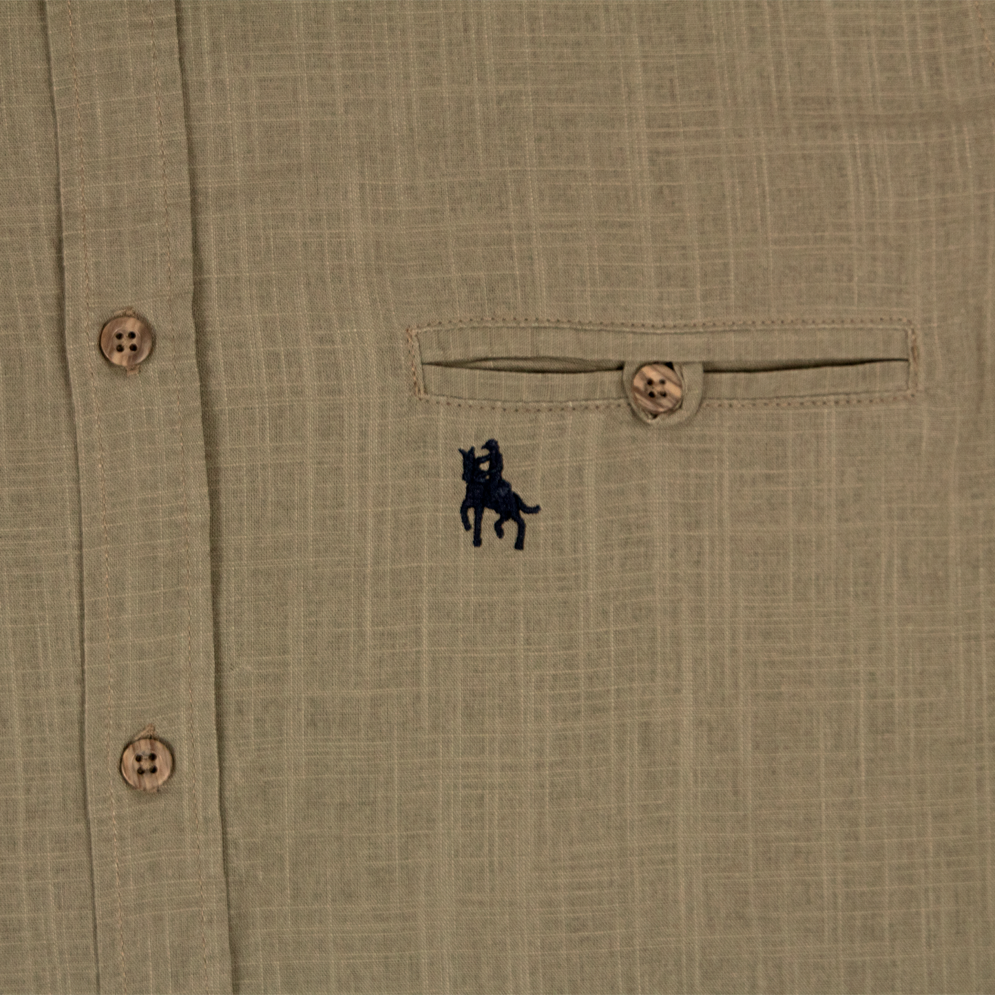 Camisa tipo lino cuello mao Kaki