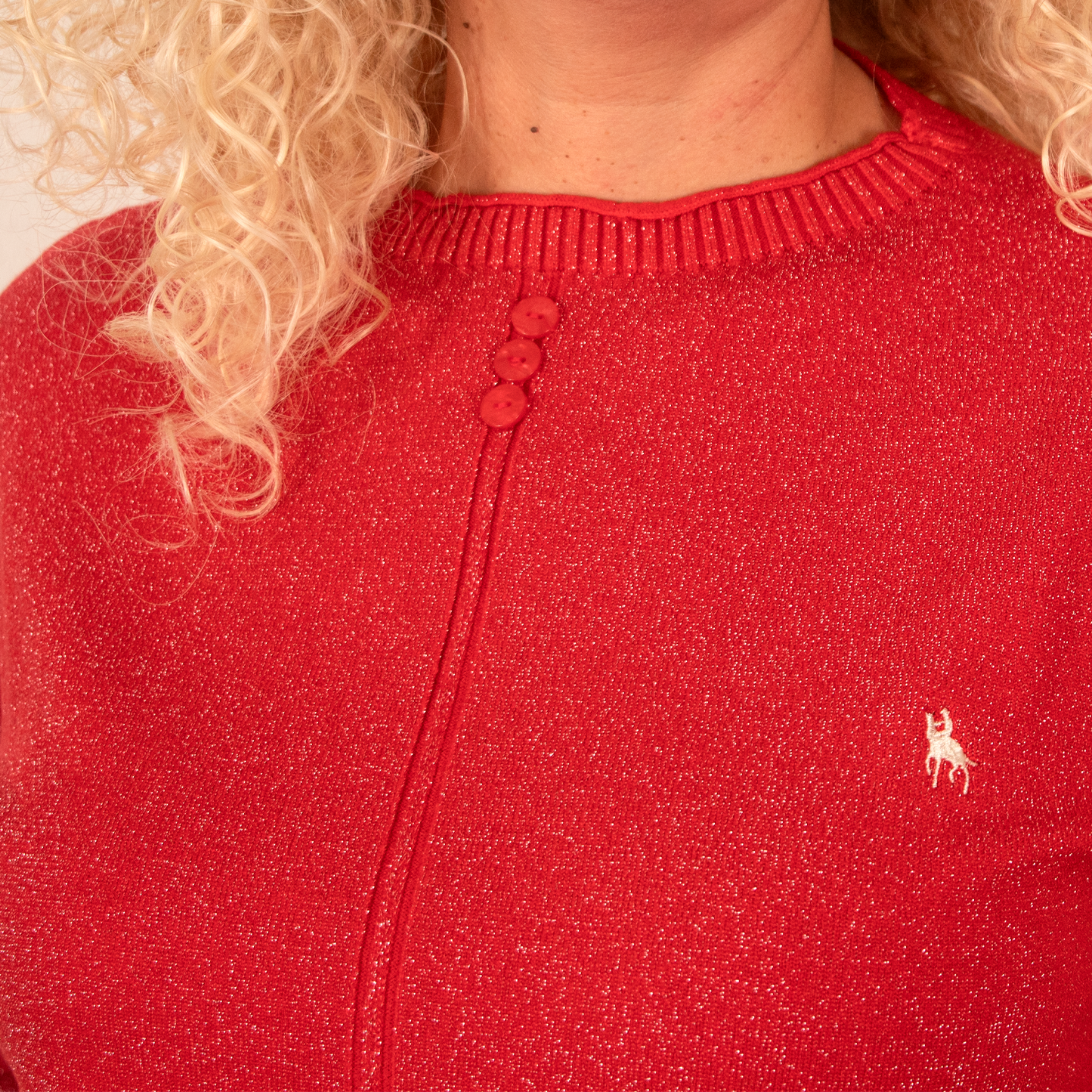 Jersey Mujer Rojo Destellos con Detalles de Botones