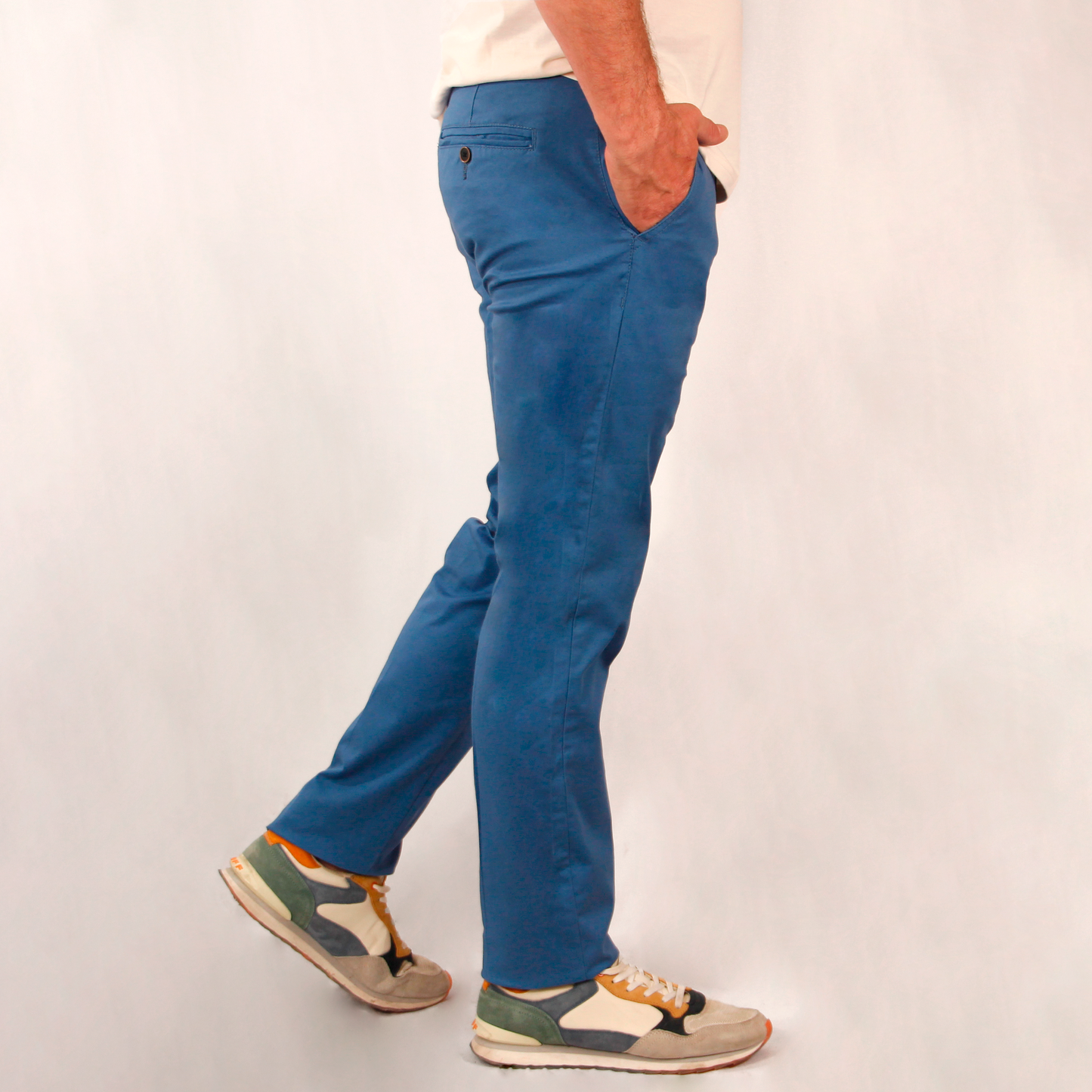 Pantalón chino Azul