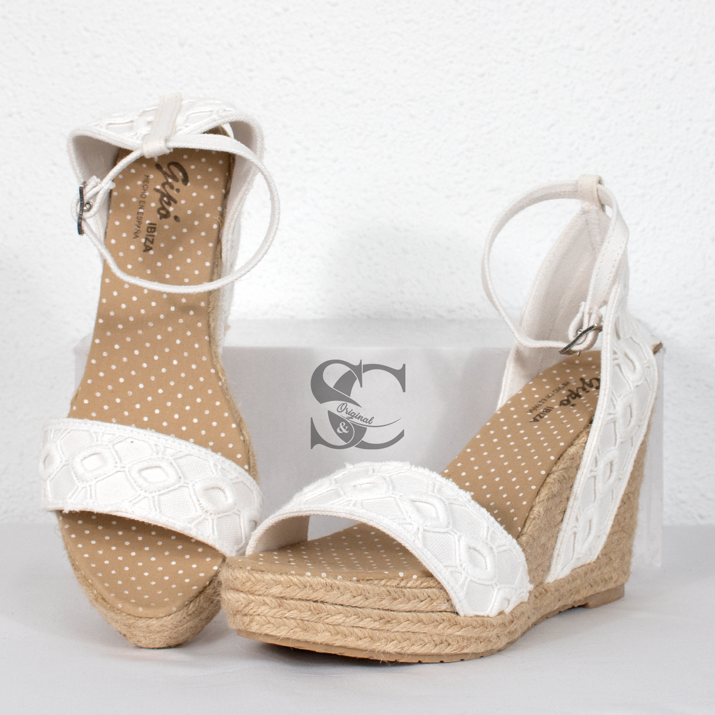 Sandalias de cuña colección Ibiza con detalle esparto