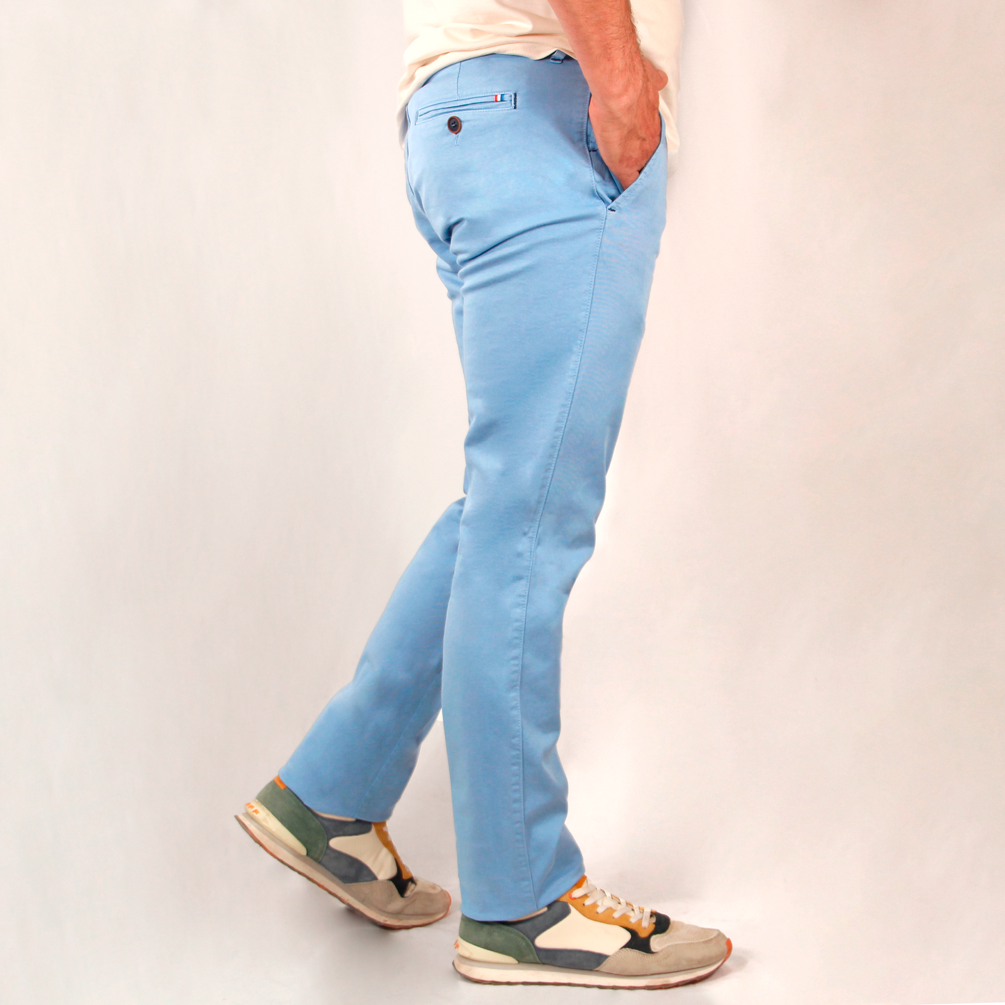Pantalón chino Azul cielo