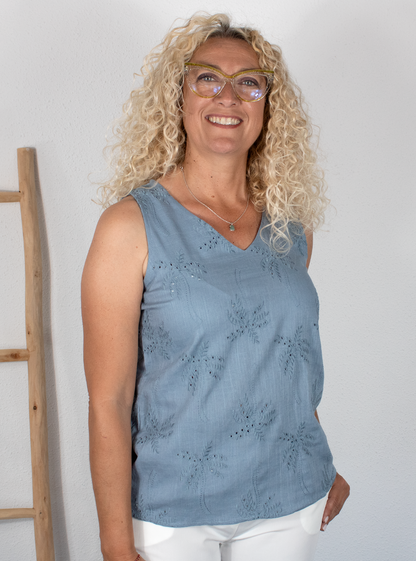 Blusa celeste palmeras