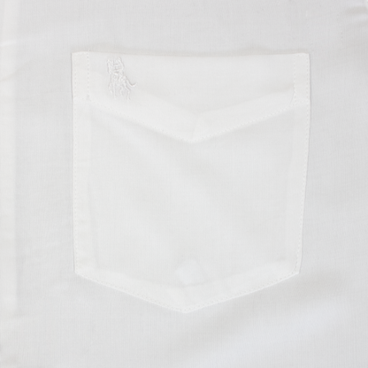 Camisa blanca con bolsillo