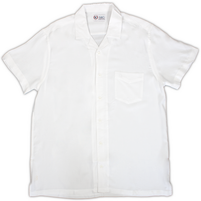 Camisa blanca con bolsillo
