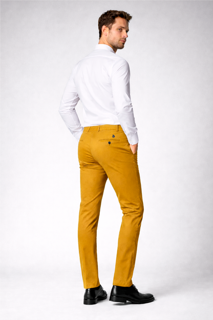 Pantalón chino Mostaza