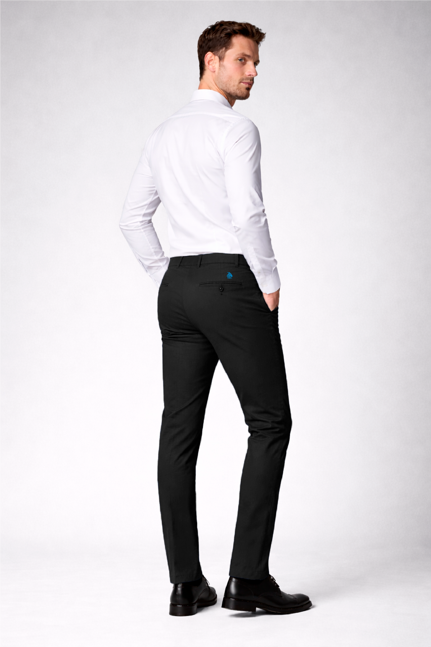 Pantalón chino Negro