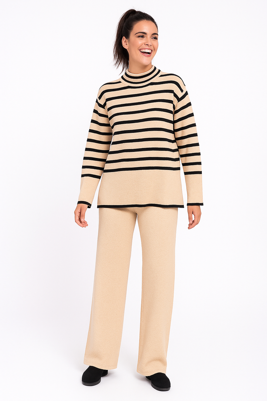 Conjunto jersey a rayas y pantalón