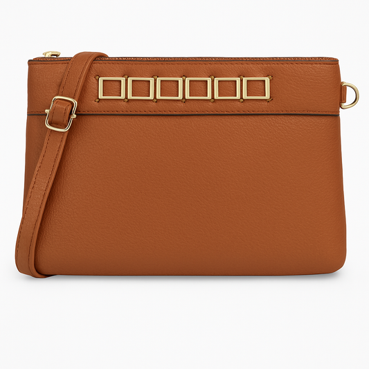 Bolso bandolera camel con detalles metálicos dorados