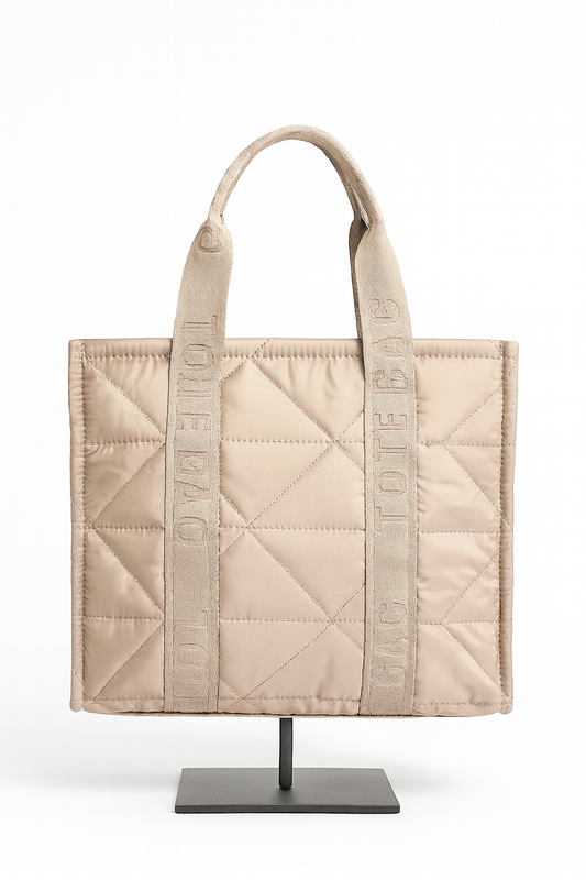 Bolso tote bag acolchado beige