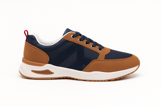Deportiva hombre marino y camel