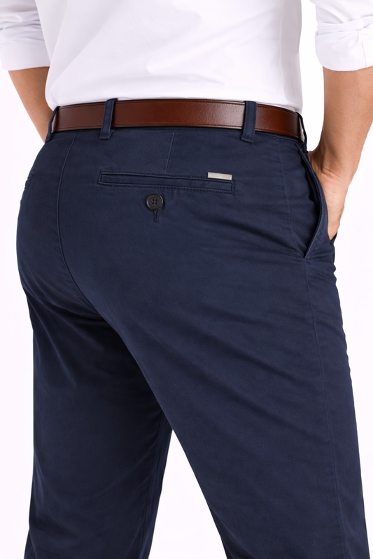 Pantalón chino modelo "Docke" azul marino