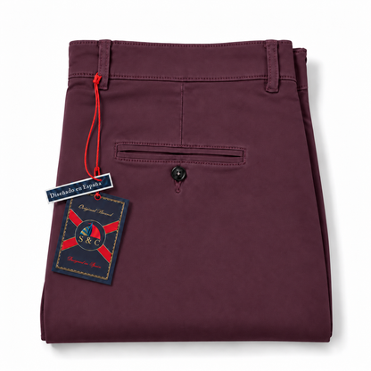 Pantalón chino modelo "Docke" berenjena