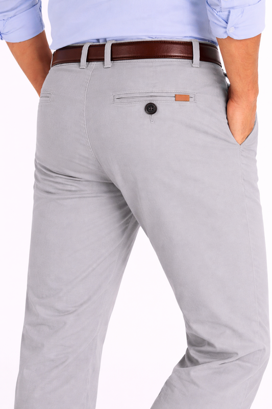 Pantalón chino modelo "Docke" Gris