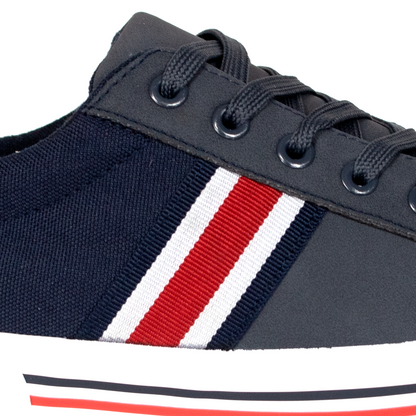 Zapatilla ligera marino con blanco y rojo