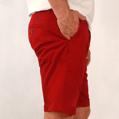 Conjunto camisa verde cuadros y rayas con bermuda roja
