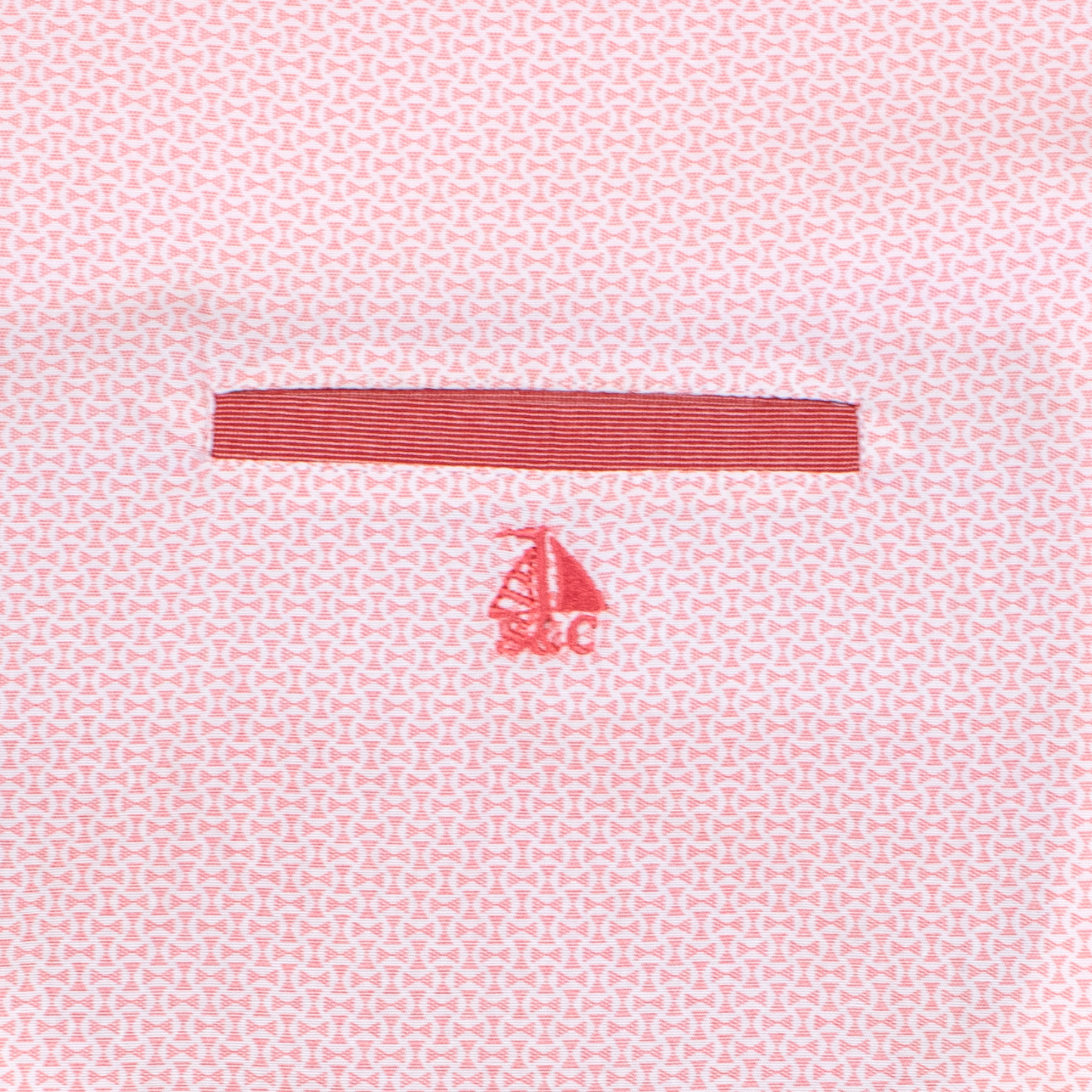 Conjunto camisa rosa lacitos con bermuda blanca