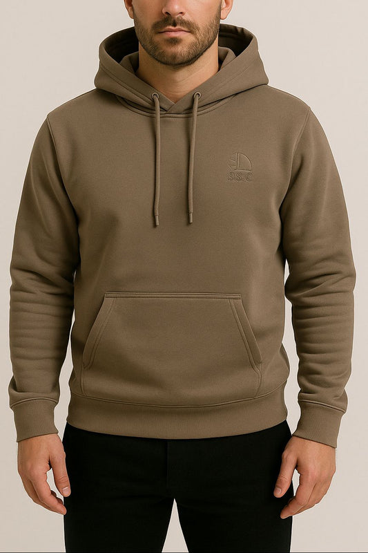 Sudadera con capucha marrón con barco