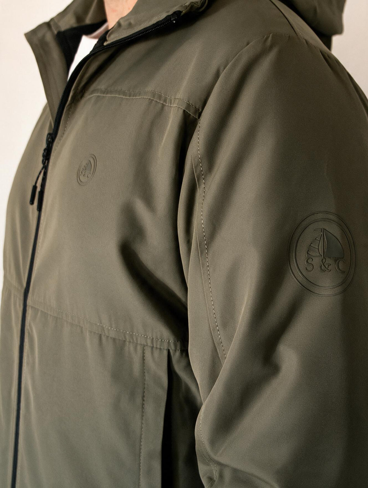 Chaqueta Hombre Verde Con Capucha