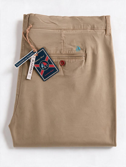 Pantalón chino Tostado