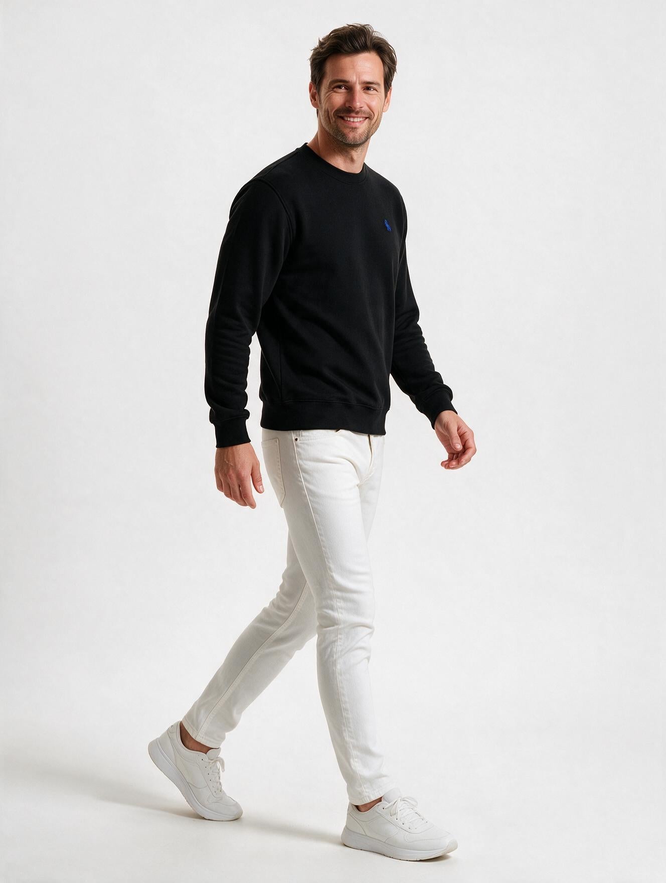 Sudadera Básica con bordado Negro